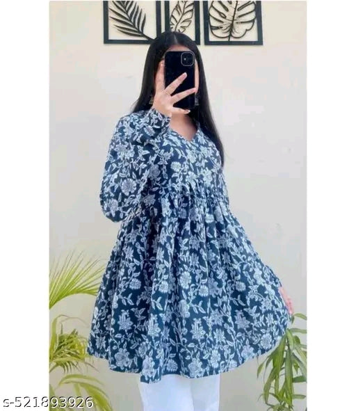 Women Printed Rayon Top (Black & Blue)